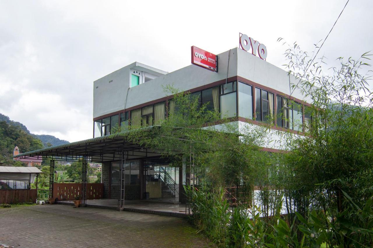 Oyo 1543 Sibayak Ncole Hotel Берастаги Екстериор снимка
